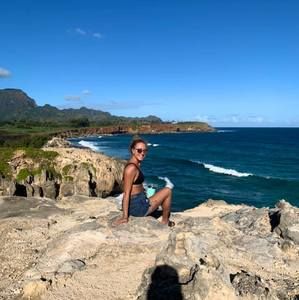 Meet your Posher, Kaitlyn